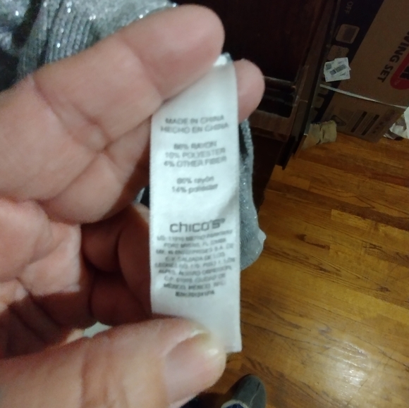 Chico Holiday Sweater size 3, silver with sequins - Picture 5 of 6